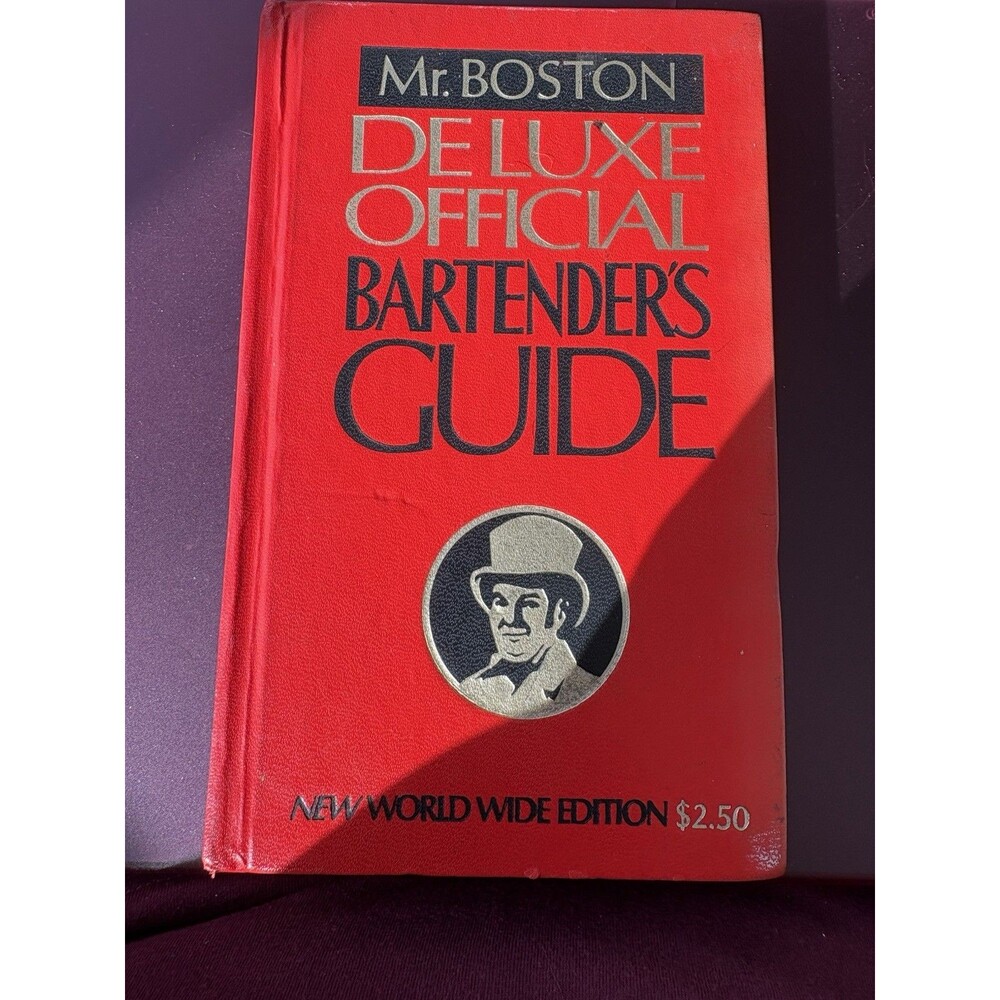 Mr. Boston Deluxe Official Bartender's Guide HC Book 1977 Cocktail Recipes